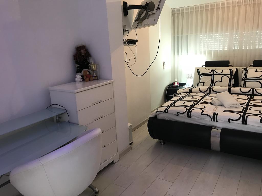 Charming Unit With Pool And Great Amenities Apartment Rishon Letzion Exterior foto